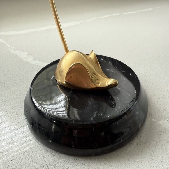 Vintage Small Brass Mouse On Marble Base Figurine Ring Holder  Receipt Holder - Picture 2 of 5
